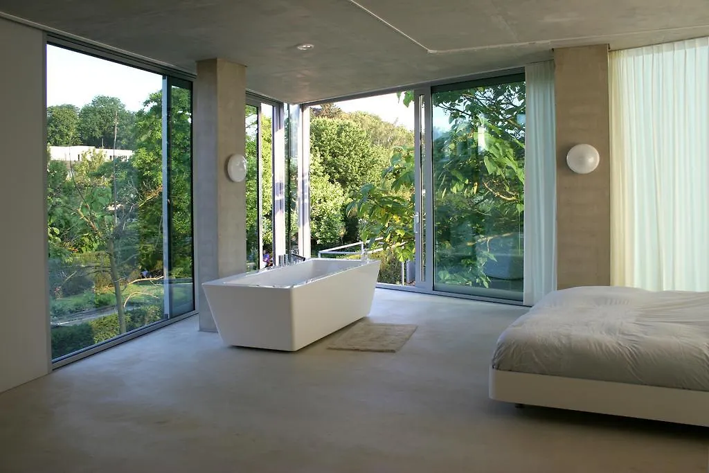 H-House Architectural Residence Маастрихт